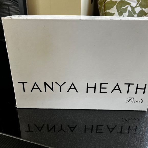 Tanya Heath "Sabine" Noisette Suede pumps with 2 set of heels. - Picture 12 of 14